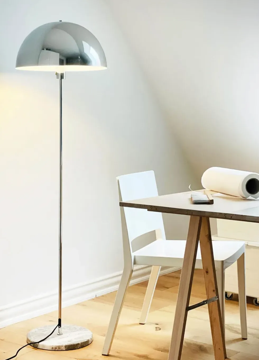 Stockholm gulvlampe, krom/marmor