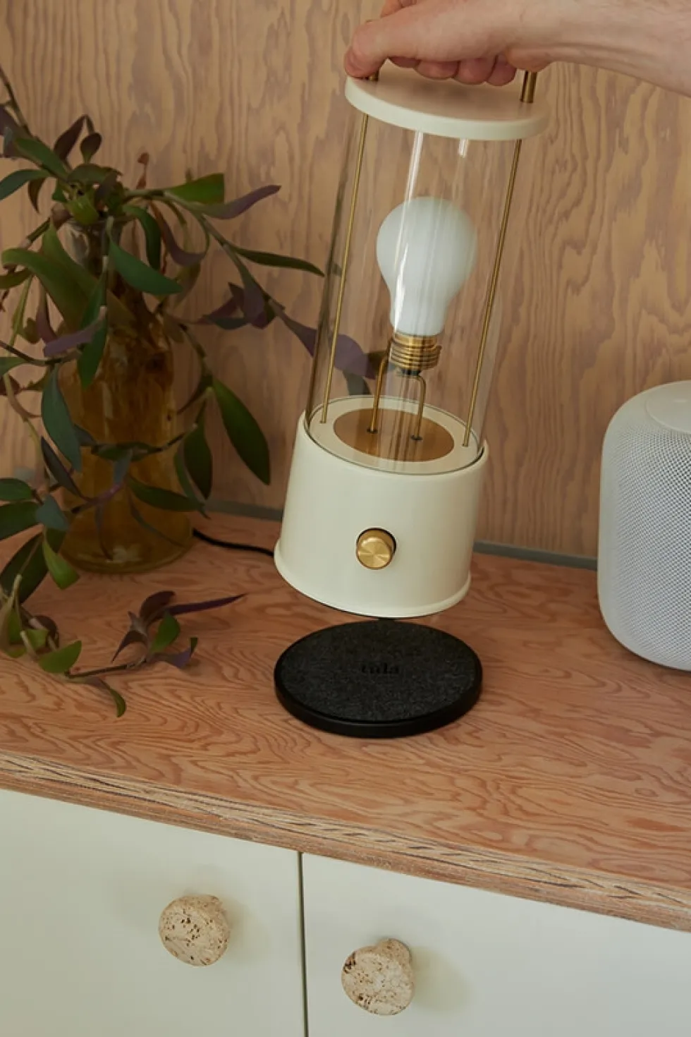 Tala The Muse Portable bordlampe, candlenut white