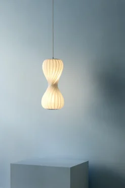 TR7 pendel, plastik/hvid, 25 x 55 cm