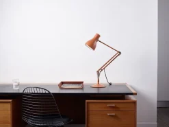 Type 75 bordlampe Margaret Howell, sienna
