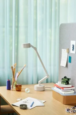 Verve bordlampe, lysegrå