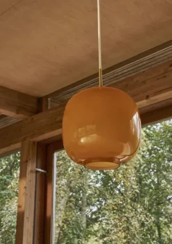 VL45 Radiohus Ø25 pendel, messing/amber