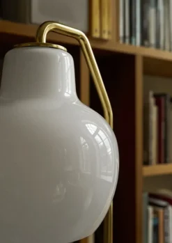 VL Ringkrone gulvlampe, messing/blank opal
