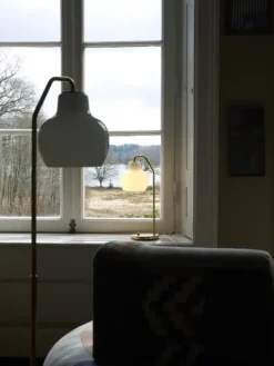 VL Ringkrone gulvlampe, messing/blank opal