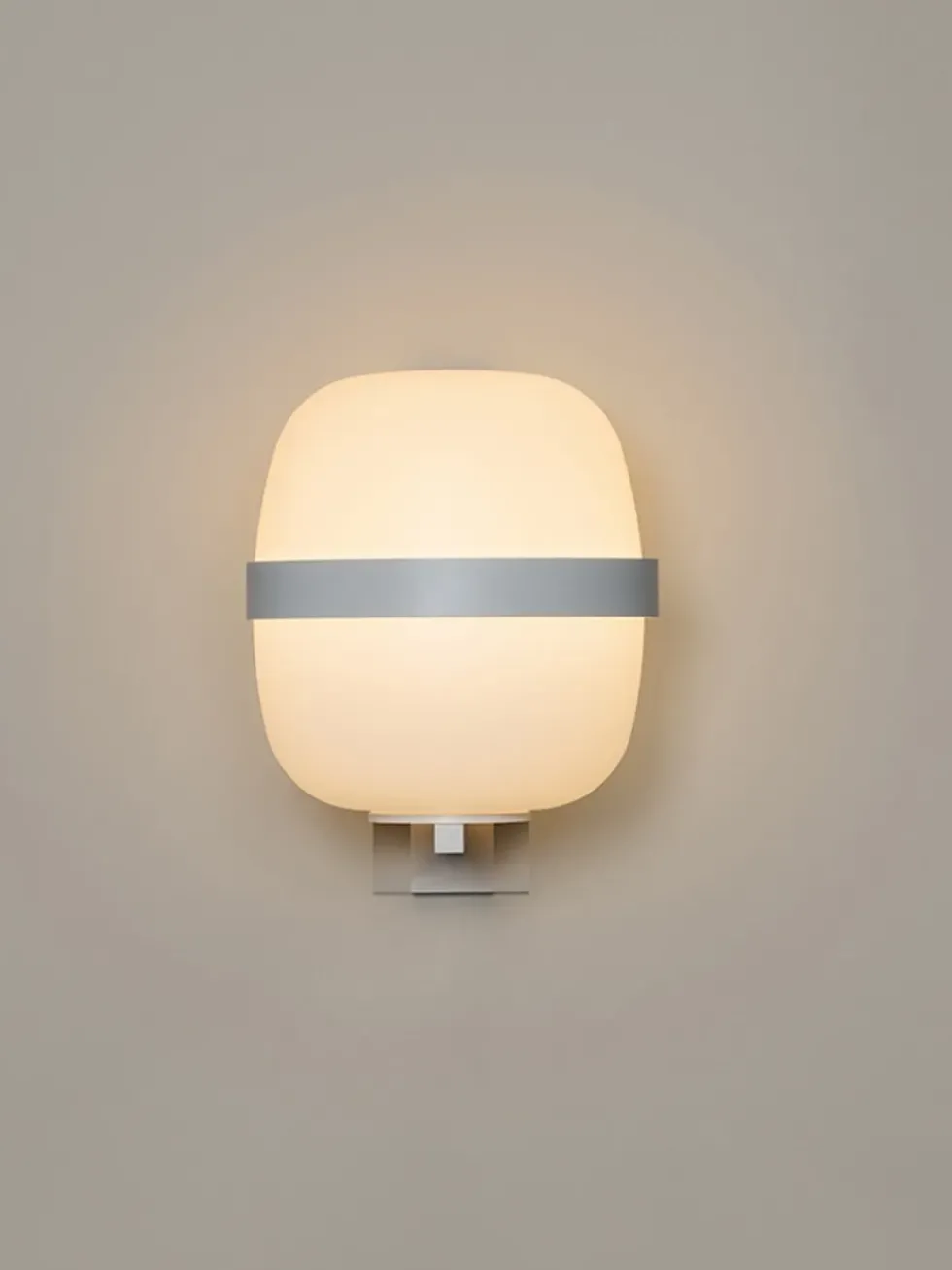 Wally Cesta væglampe, metallic hvid