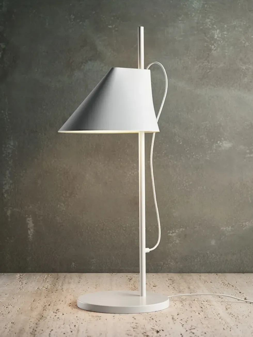 Yuh bordlampe, hvid