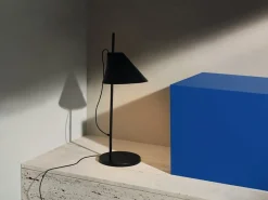 Yuh bordlampe, sort