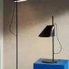 Yuh gulvlampe, sort